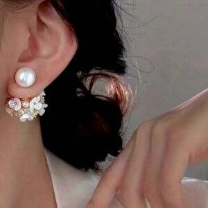 Anthropologie 2-Way Pearl Floral Bouquet Earrings